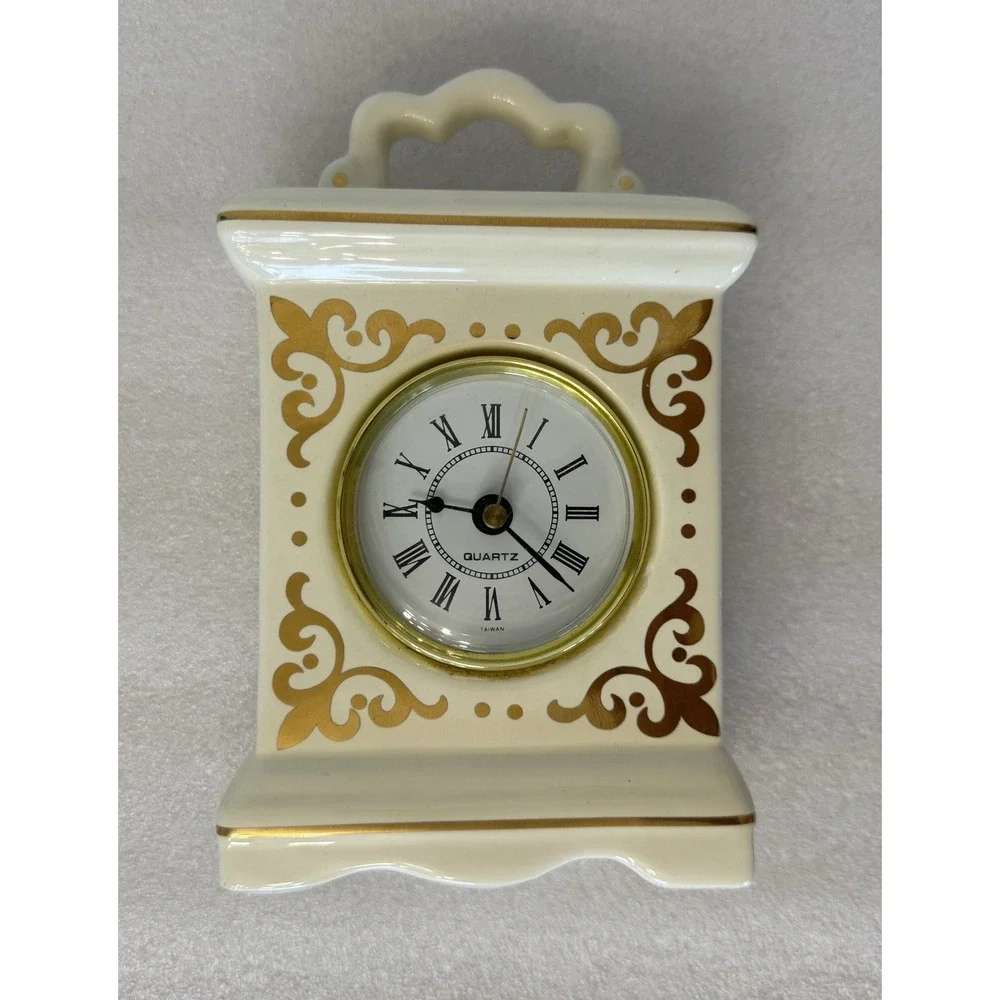 Vintage Style Ceramic Mantel Clock Quartz Taiwan Gold Trim Works